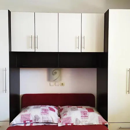 Nina Apartament