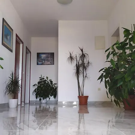 Nina Apartmán *