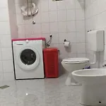 شقة Nina